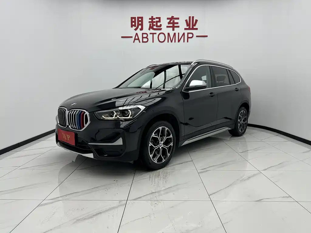 BMW X1 2022 — фото 1
