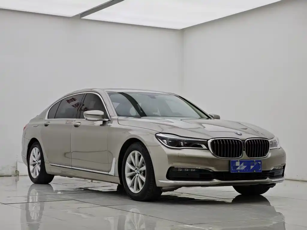 BMW 7 Series 2016 — фото 3