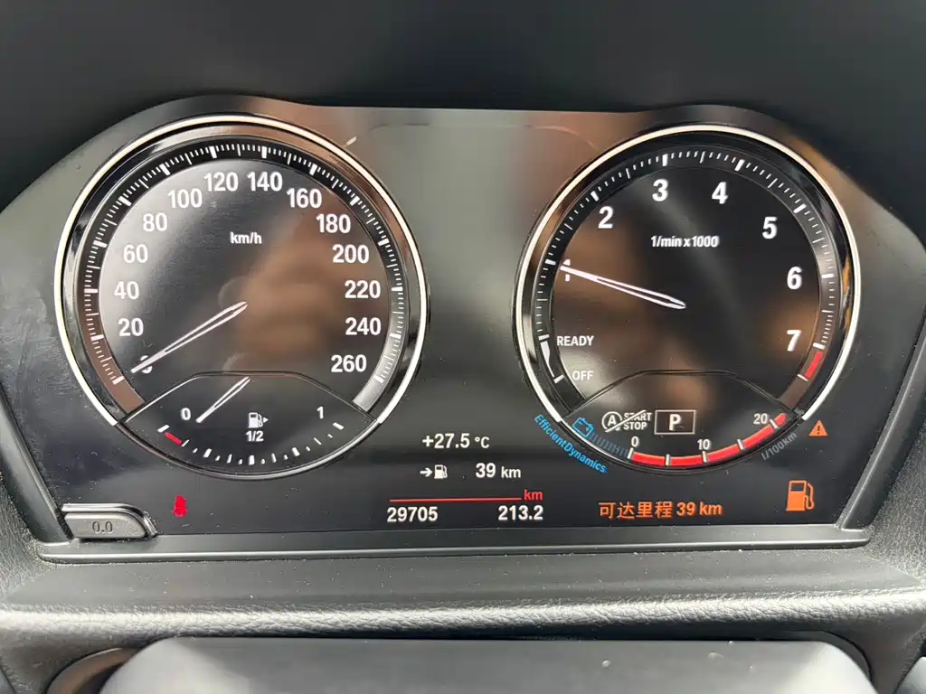 BMW 1 Series 2022 — фото 13