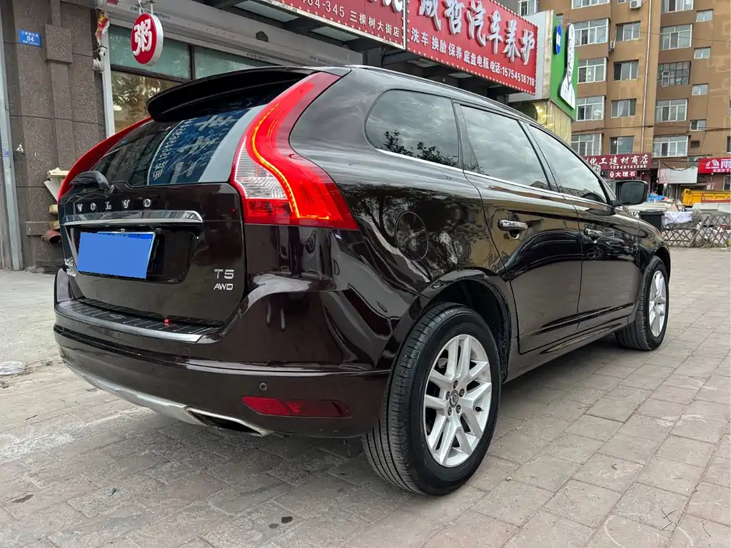 Volvo XC60 2016 — фото 4