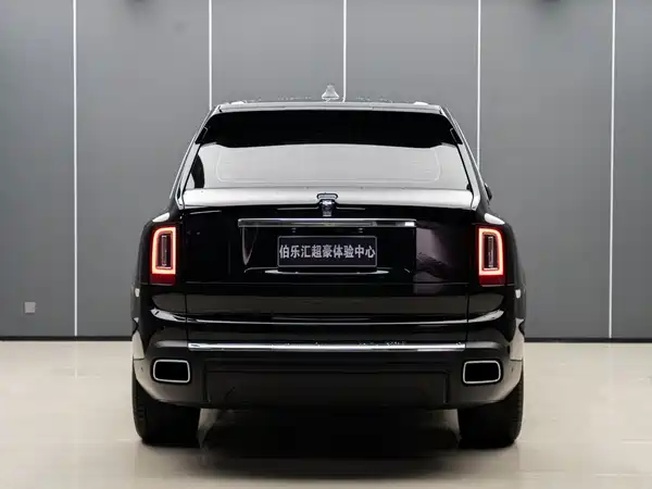 Rolls-Royce Cullinan 2021