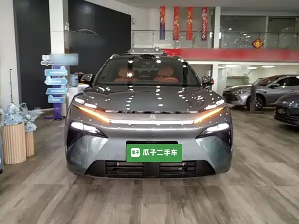 BYD Tang L 2025