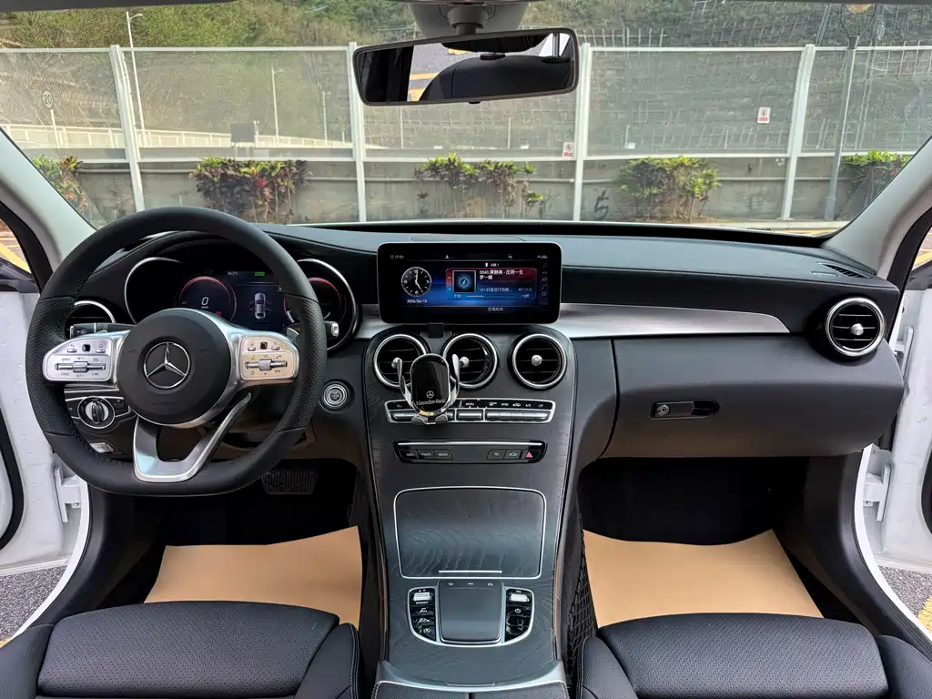 Mercedes-Benz C-Class 2020 — фото 12