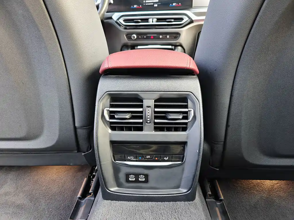 BMW i3 2023 — фото 18