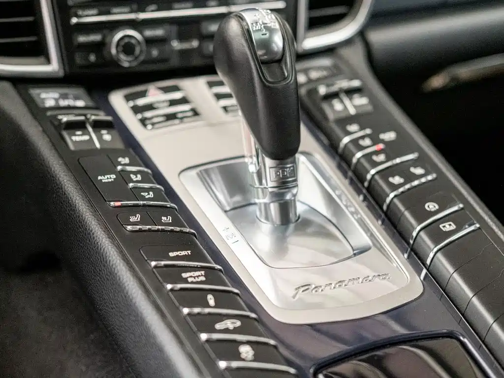 Porsche Panamera 2016 — фото 8