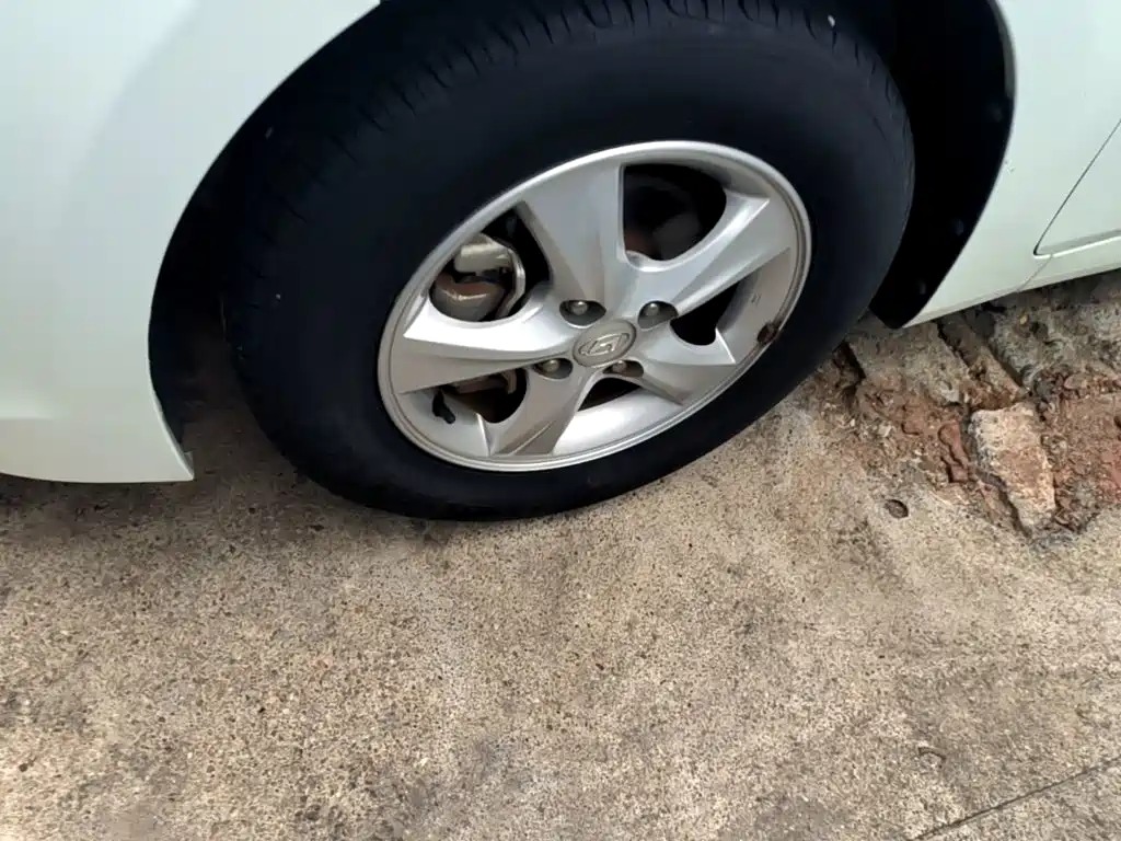 Hyundai Verna 2015 — фото 23