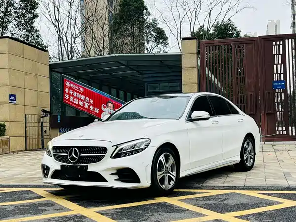 Mercedes-Benz C-Class 2019