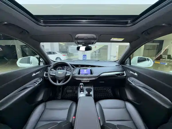 Cadillac XT4 2021