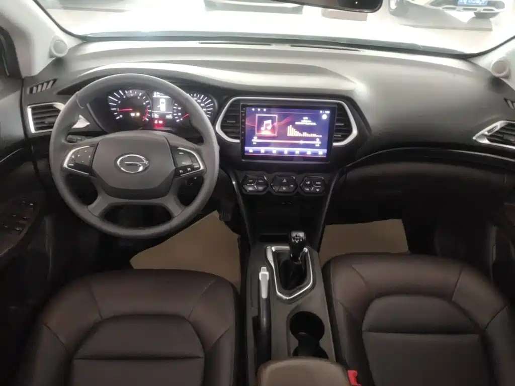 GAC Motor Trumpchi GS4 2016 — фото 10
