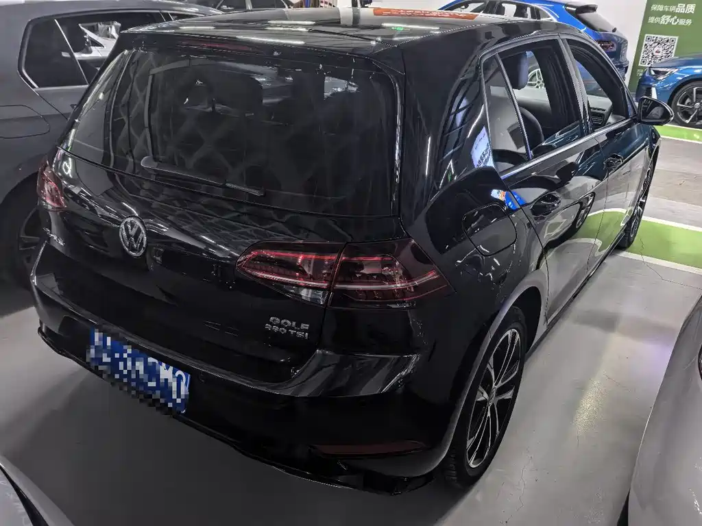 Volkswagen Golf 2018 — фото 11