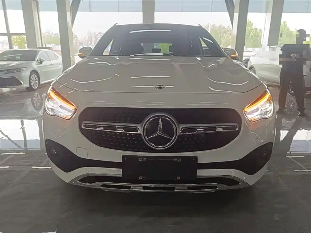 Mercedes-Benz GLA 2022 — фото 2