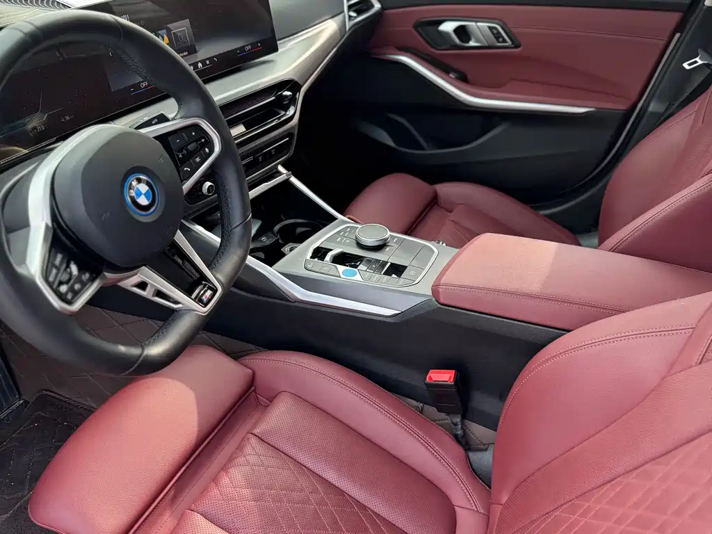 BMW i3 2024 — фото 10