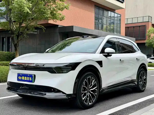 Zeekr 7X 2025