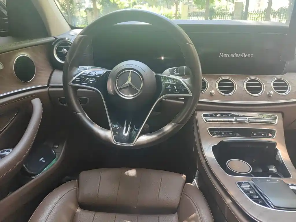 Mercedes-Benz E-Class 2021