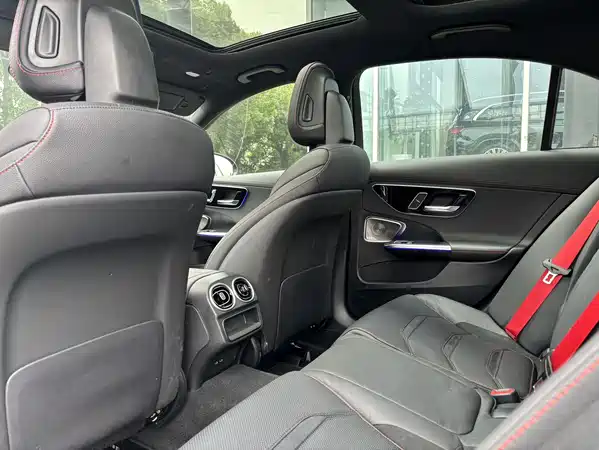 Mercedes-Benz C-Class AMG 2025