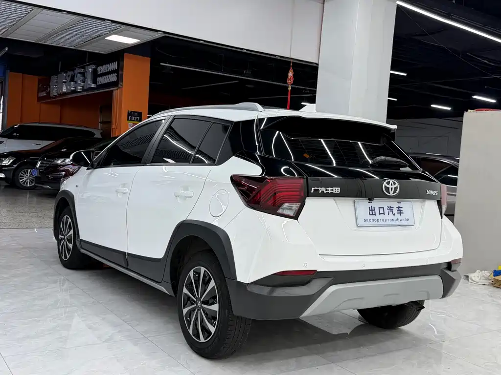 Toyota Yaris L 2023