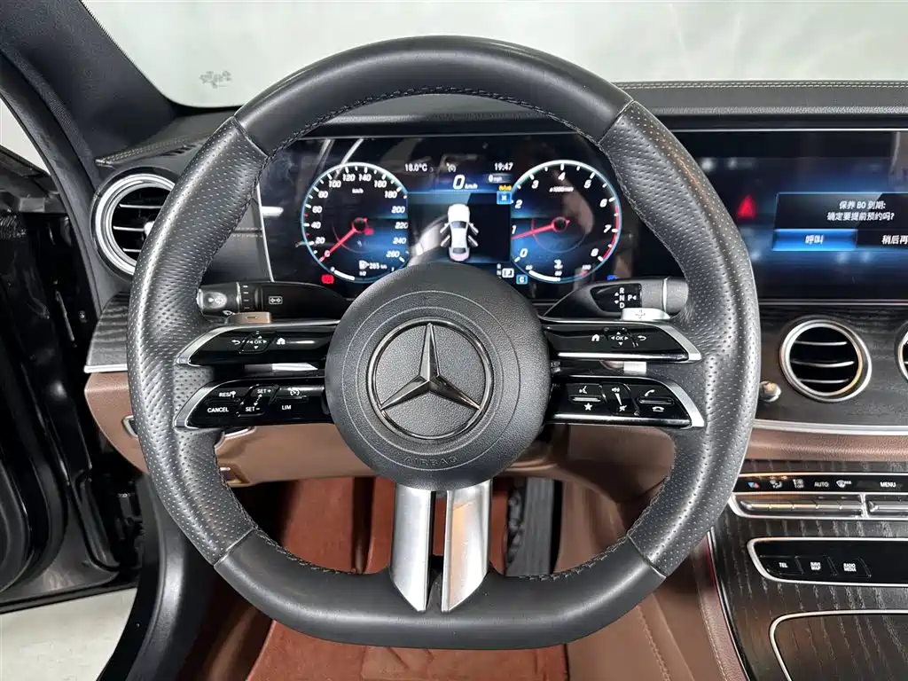 Mercedes-Benz E-Class 2023 — фото 5