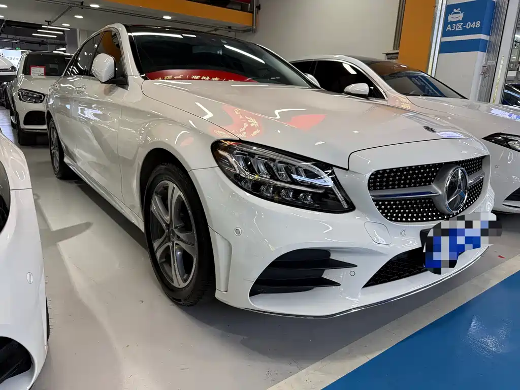 Mercedes-Benz C-Class 2020