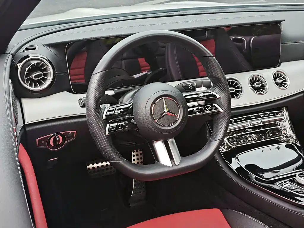 Mercedes-Benz E-Class 2022 — фото 10