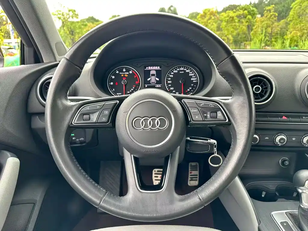 Audi A3 2019 — фото 16