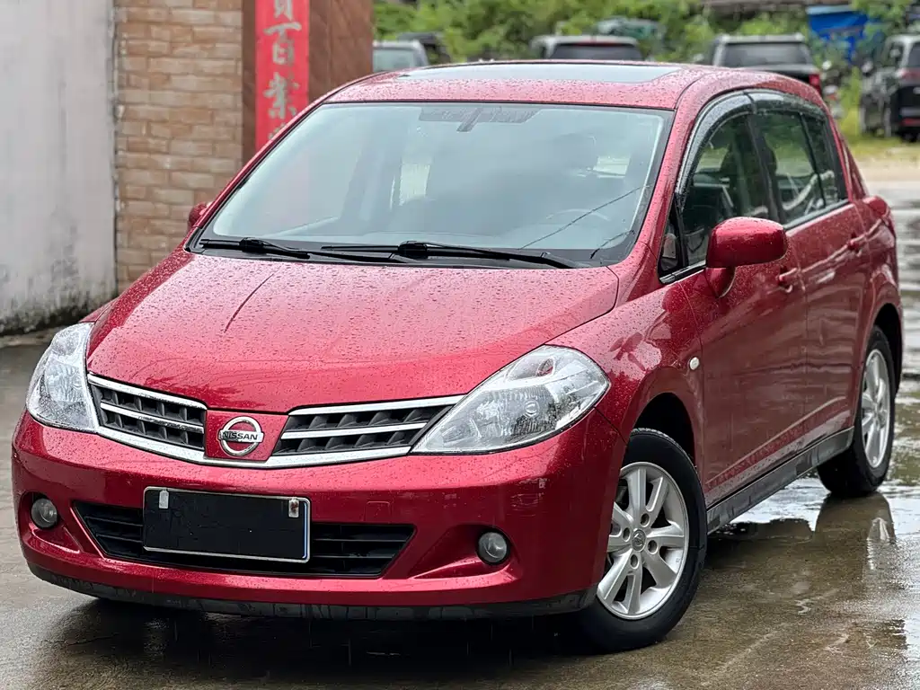 Nissan Tiida 2009