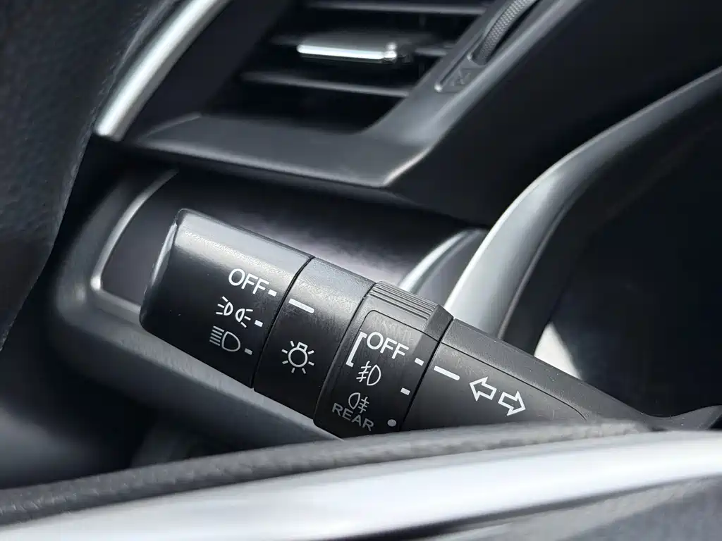 Honda Civic 2016 — фото 16