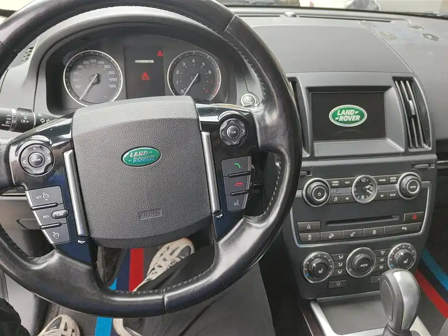 Land Rover Freelander 2 2014 — фото 12