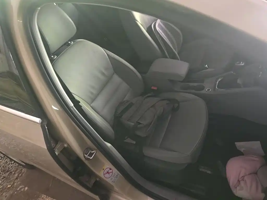 Skoda Octavia 2015 — фото 25