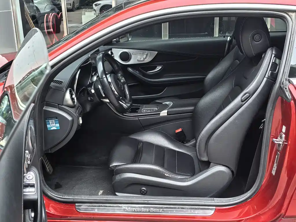Mercedes-Benz C-Class 2019 — фото 17