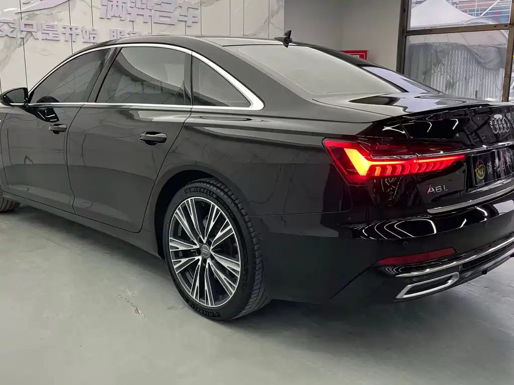 Audi A6L 2022 — фото 8