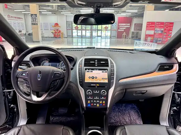 Lincoln MKC 2018