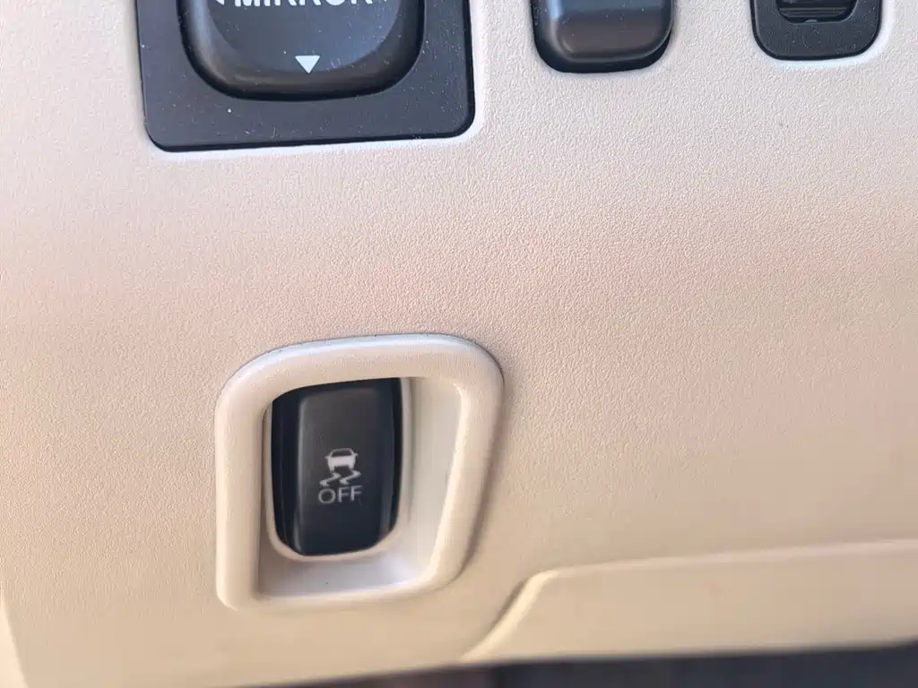 Mitsubishi Pajero Sport 2015 — фото 10