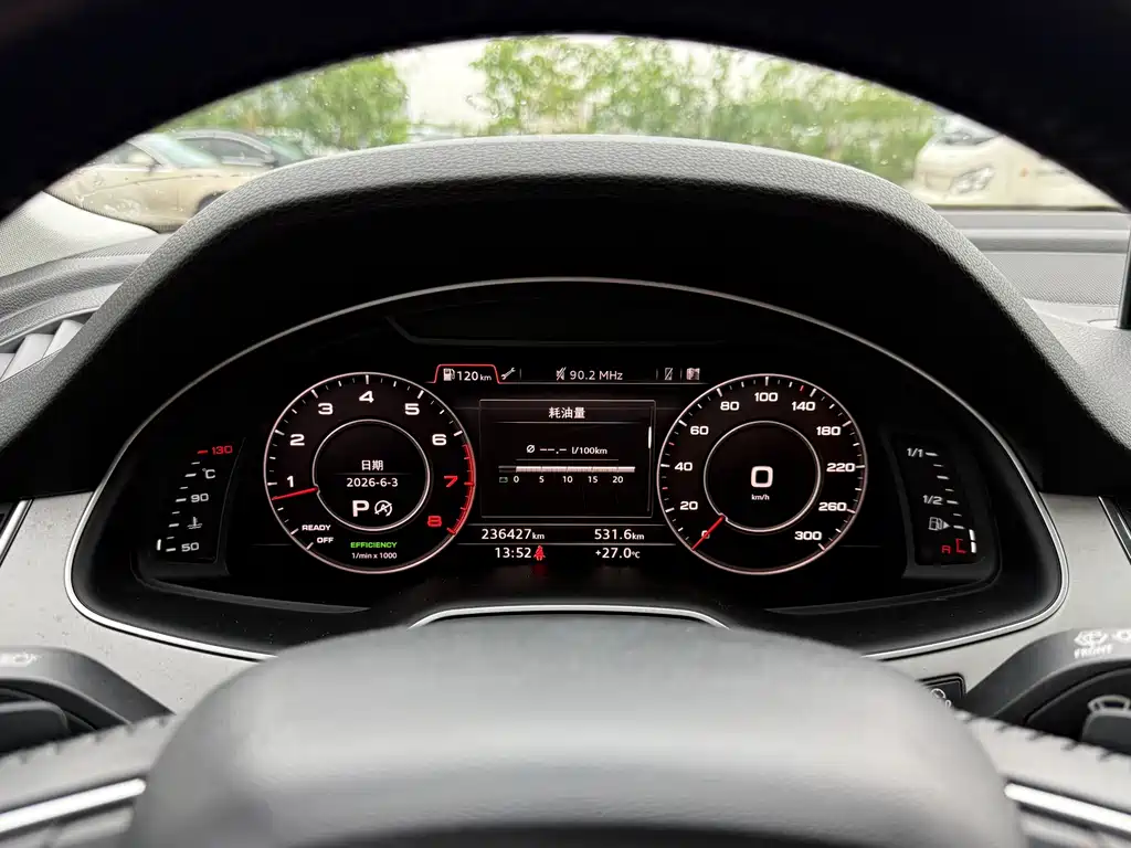 Audi Q7 2016 — фото 11