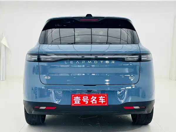Leapmotor B10 2025
