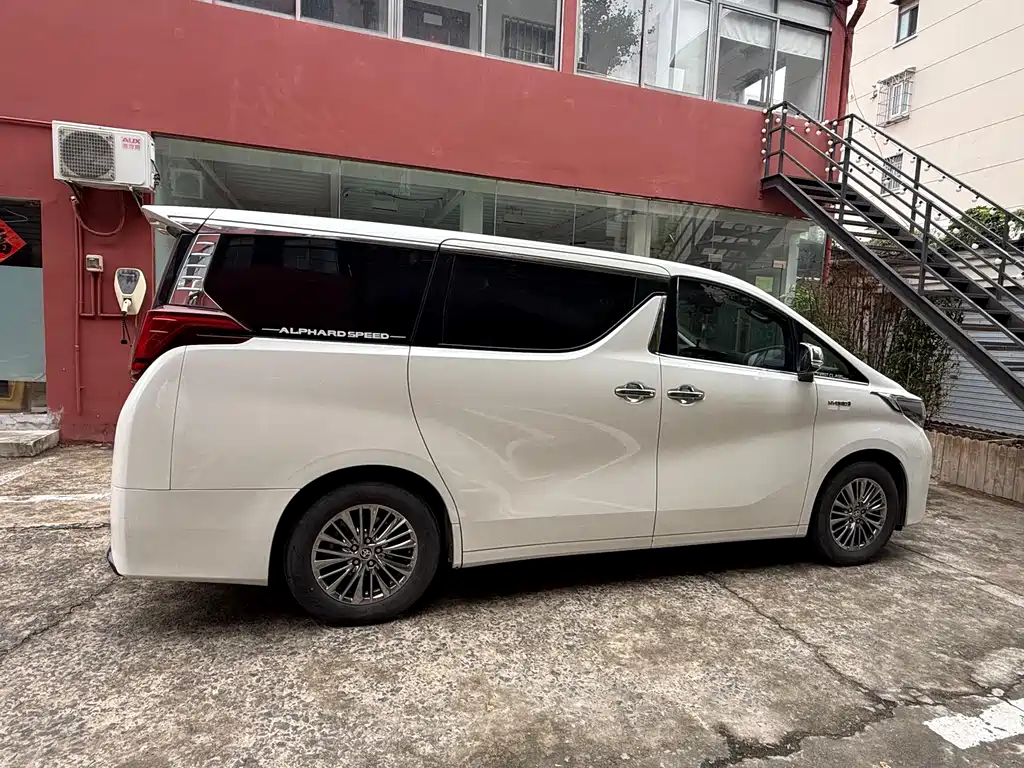 Toyota Alphard 2021 — фото 4