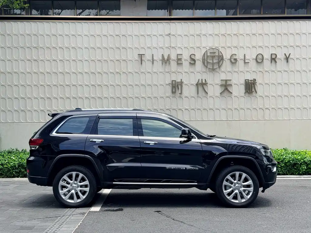 Jeep Grand Cherokee 2018