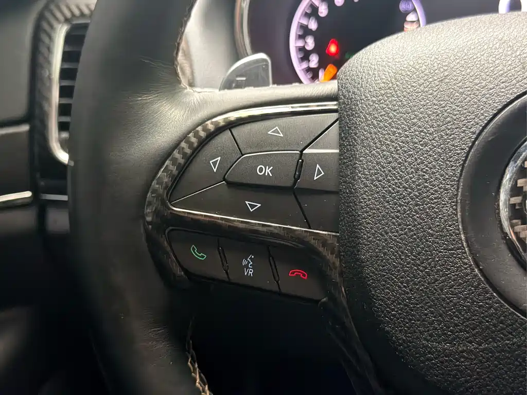 Jeep Grand Cherokee 2018 — фото 15