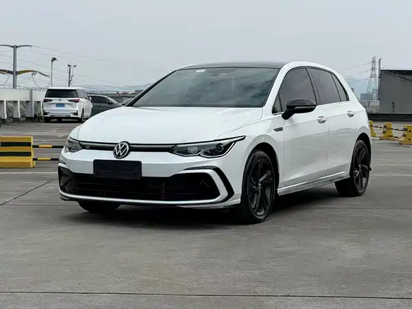 Volkswagen Golf 2023