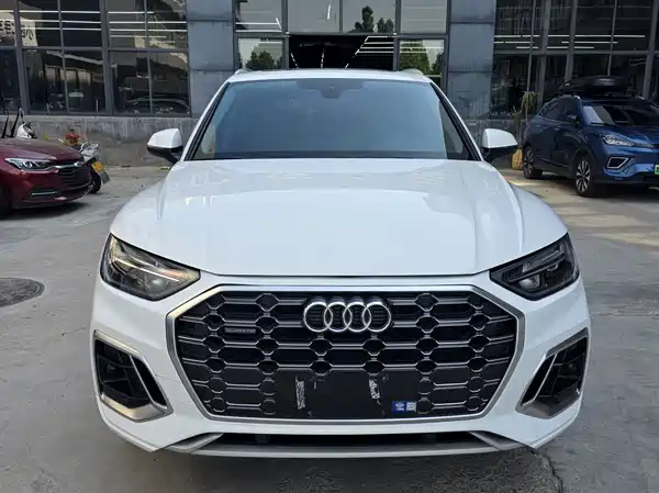 Audi Q5L 2022