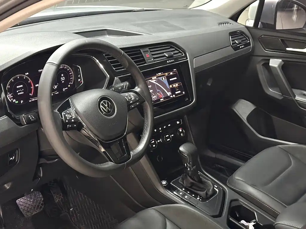 Volkswagen Tiguan L 2021