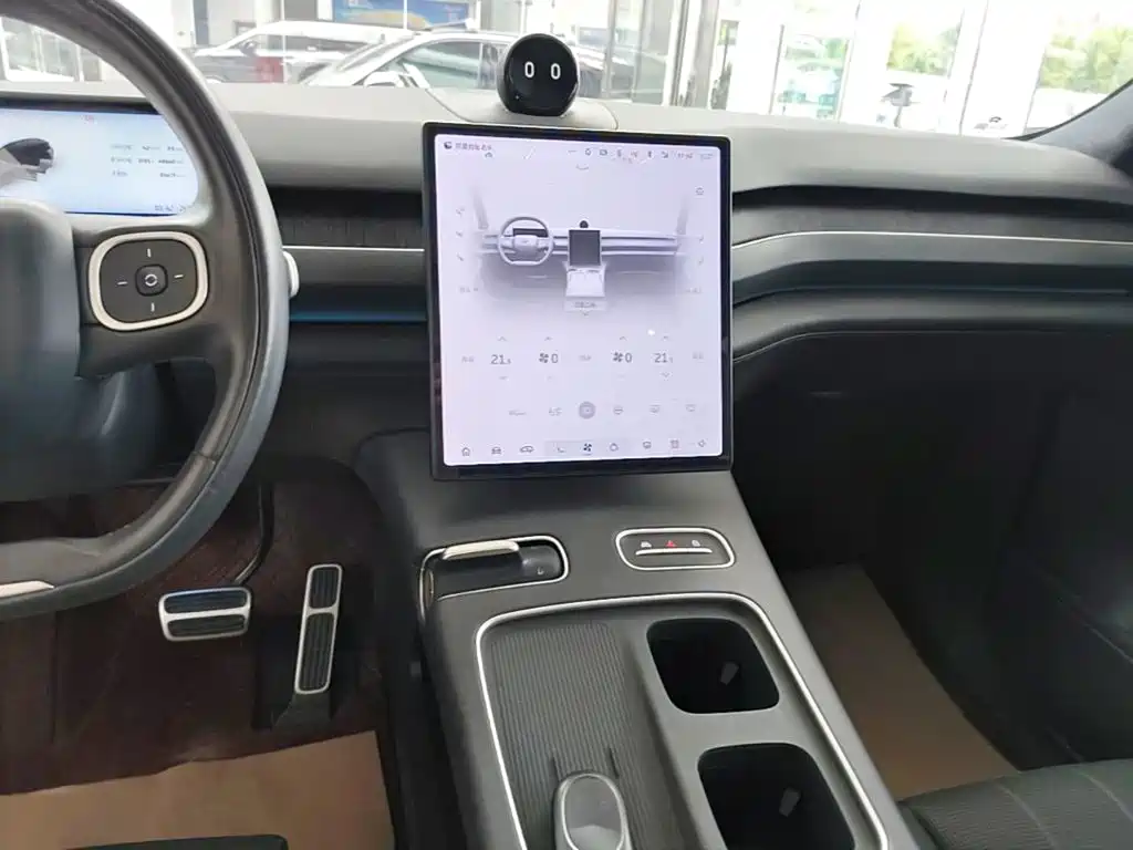 NIO ES8 2023 — фото 13