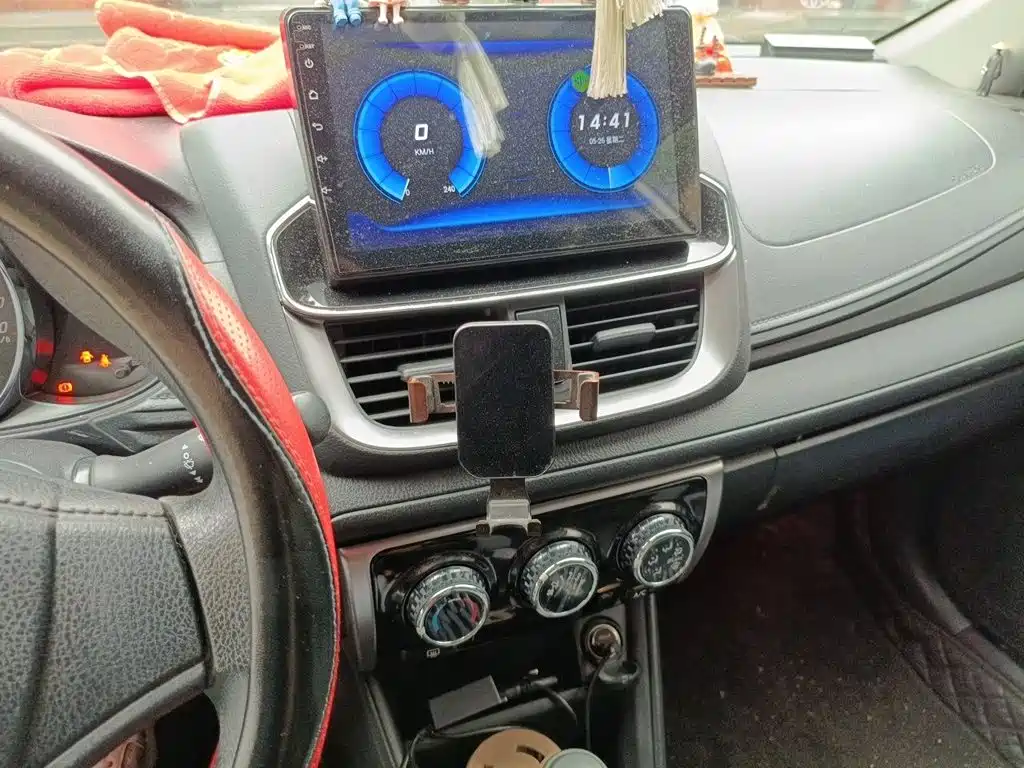 Toyota Yaris L 2020
