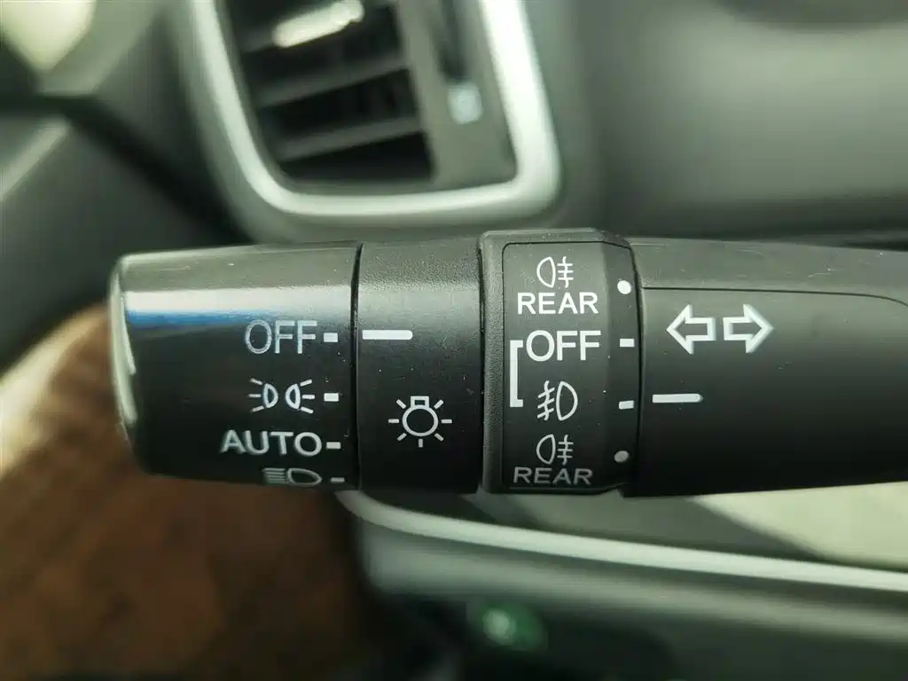 Honda Odyssey 2015 — фото 21