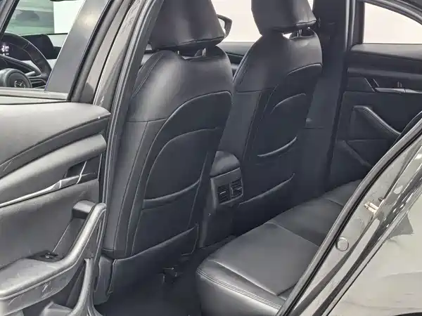 Mazda 3 Axela 2021