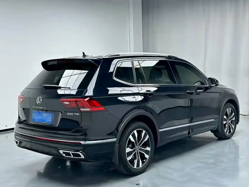 Volkswagen Tiguan L 2024 — фото 11