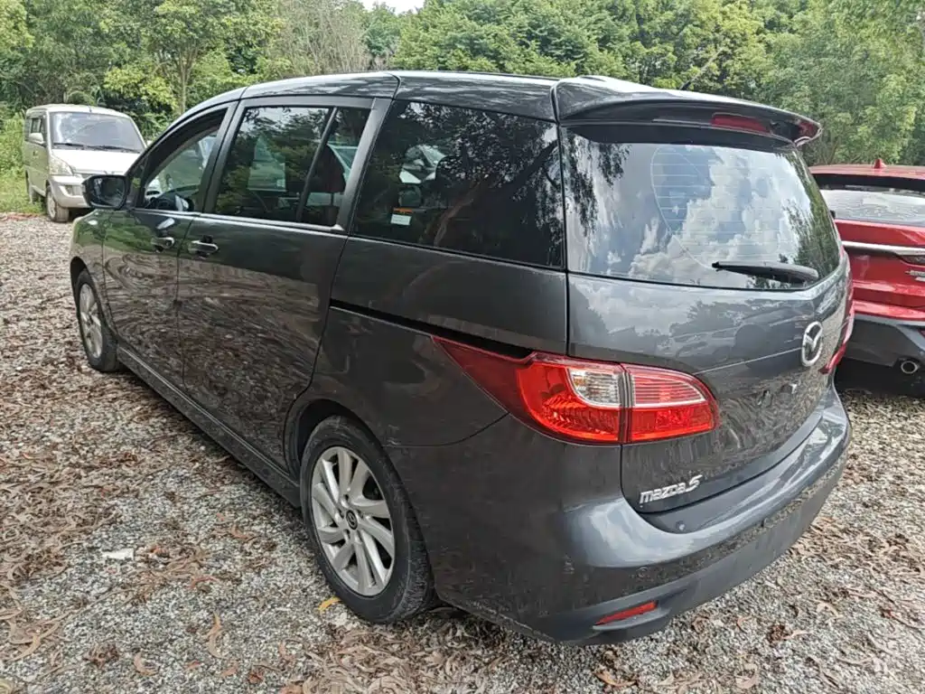 Mazda 5 2015