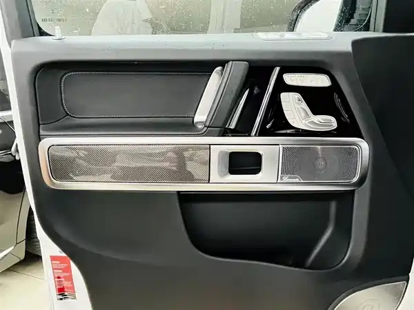 Mercedes-Benz G-Class 2024