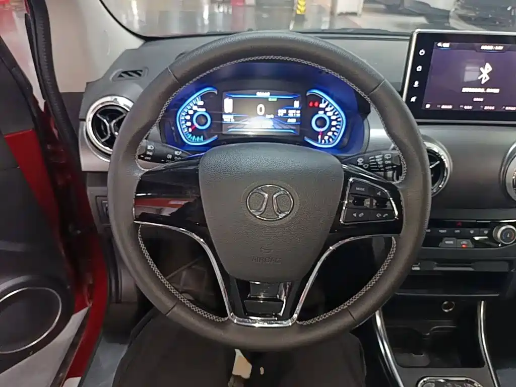 BAIC New Energy EC5 2019 — фото 11