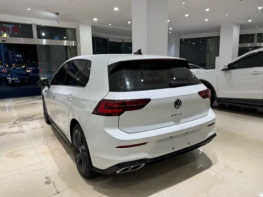 Volkswagen Golf 2022
