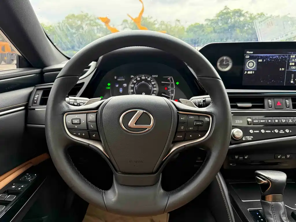 Lexus ES 2022 — фото 13